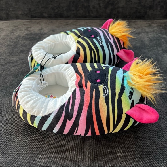 NWT Squishmallows Girls Plush Full-Body Step-In Slipper Size 2/3 - Picture 4 of 8
